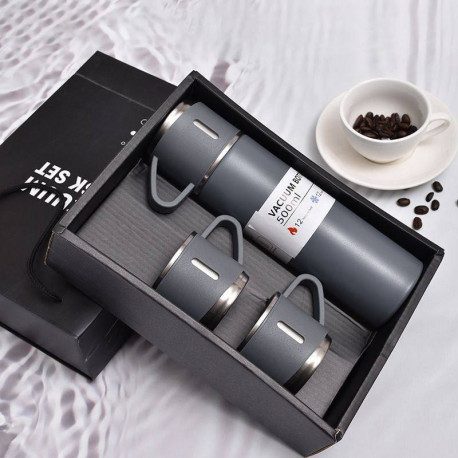 un thermos de 3 tasses pour conserver les boissons chaudes et froides