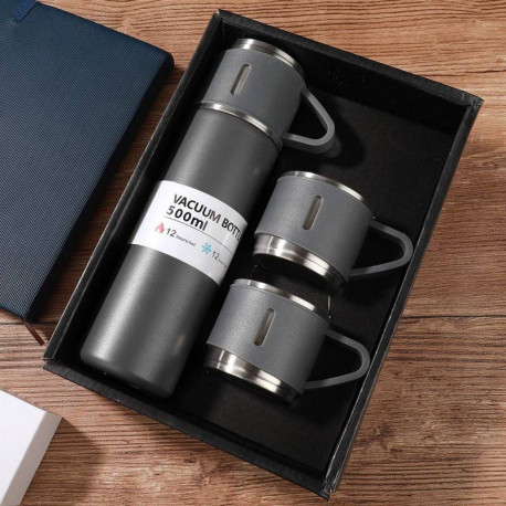 un thermos de 3 tasses pour conserver les boissons chaudes et froides